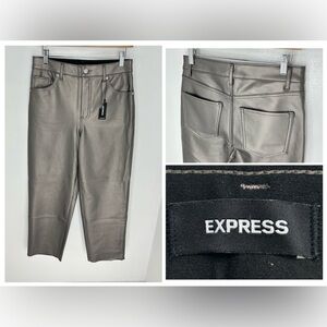 Express NWT Faux Leather 90’s Straight Super High Rise Pants Size 8 Preppy 30x26